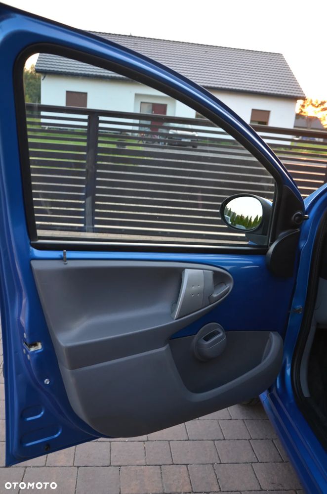 Citroën C1 1.0i Desire - 9