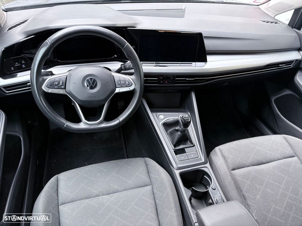 VW Golf 1.0 TSI Life - 28