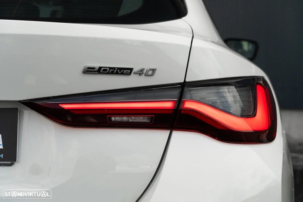 BMW i4 eDrive40 - 39