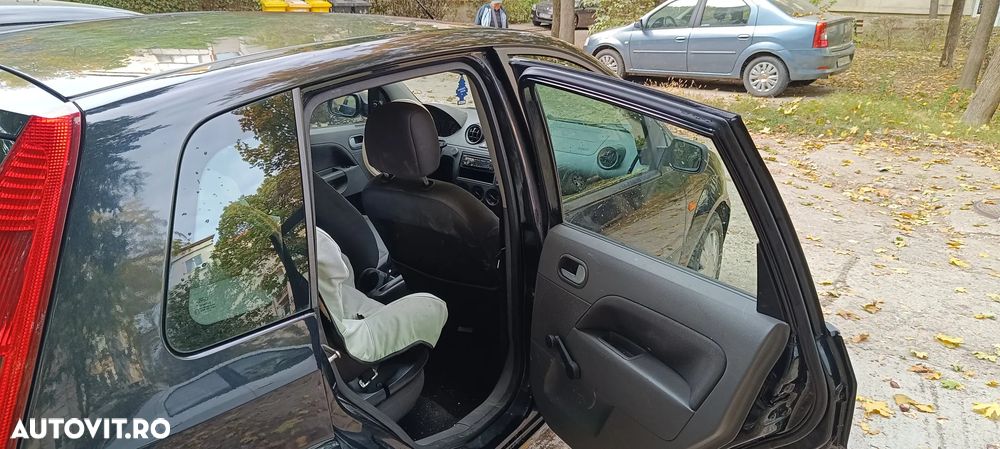 Ford Fiesta 1.4 - 10