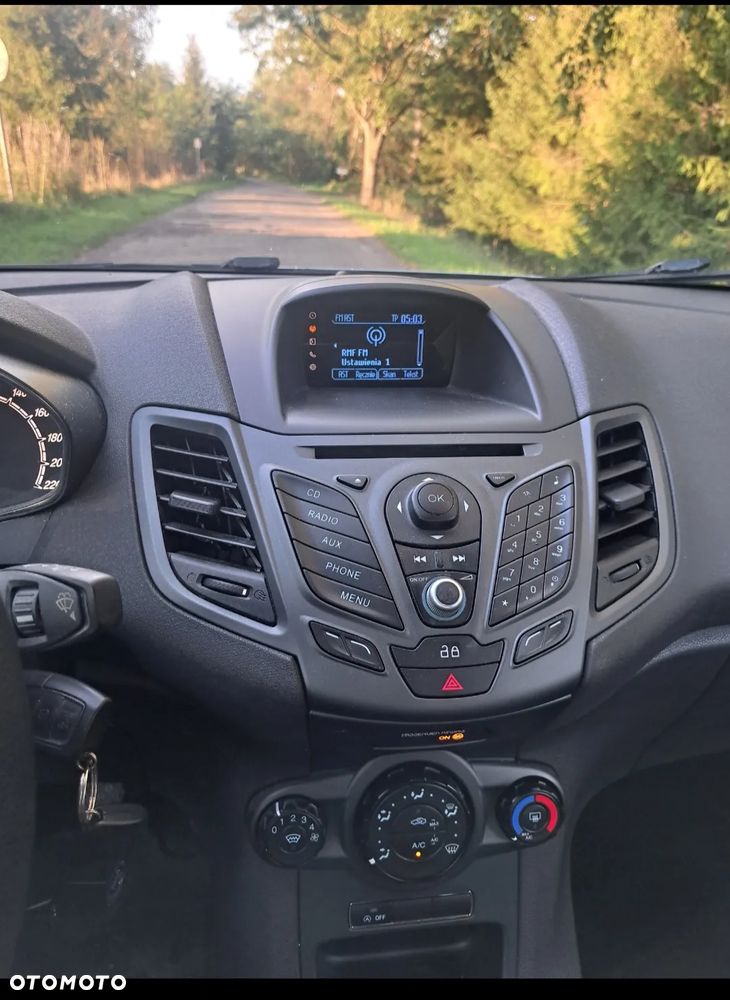 Ford Fiesta - 17