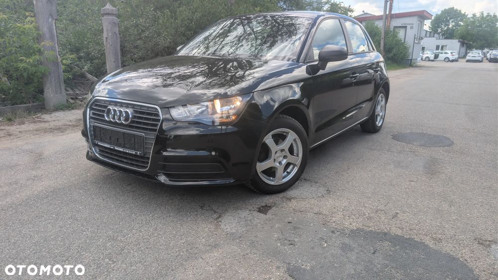 Audi A1 Sportback 1.2 TFSI S line edition m S line Sportpaket - 1