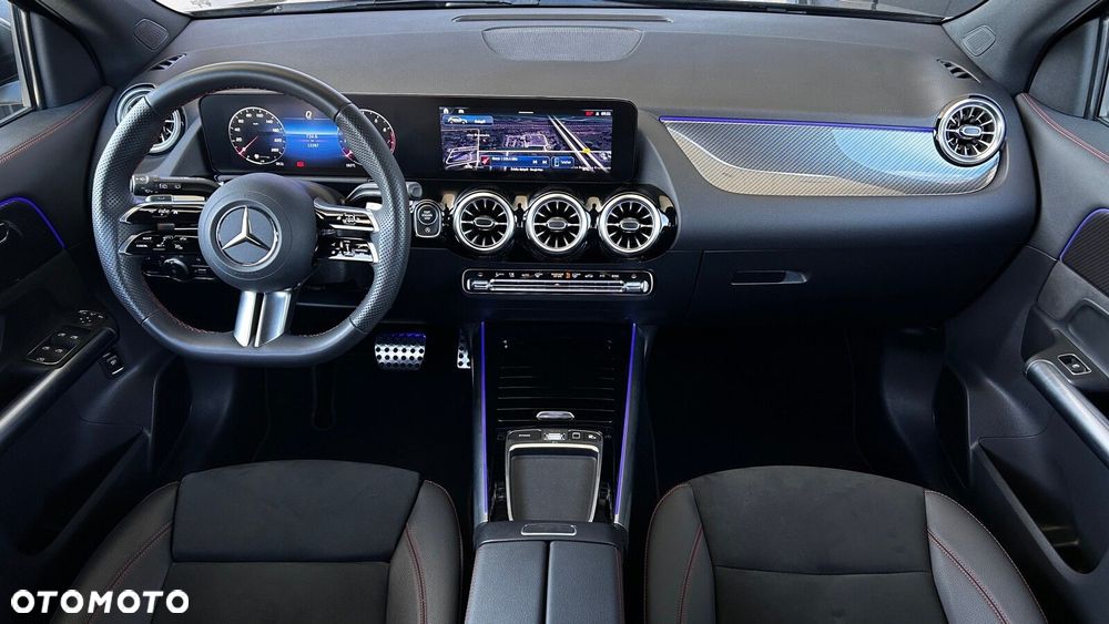Mercedes-Benz GLA 200 AMG Line - 14