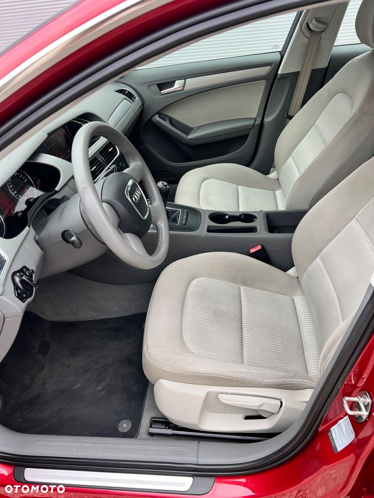 Audi A4 Avant 2.0 TFSI Attraction - 11