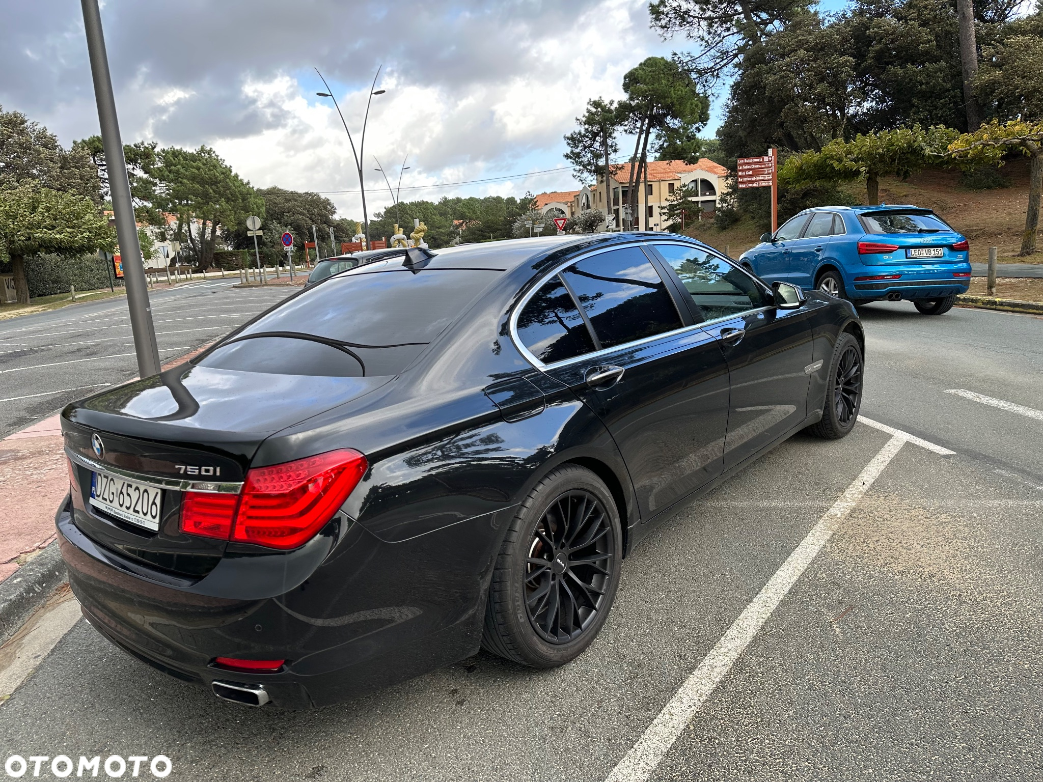 BMW Seria 7 750i xDrive - 2