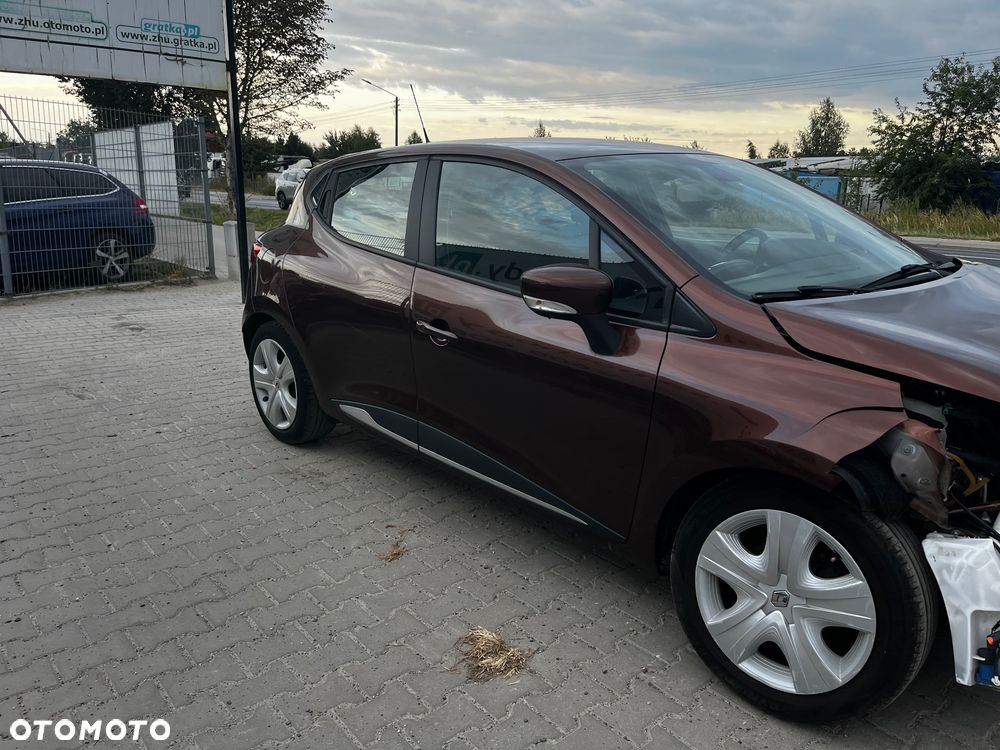 Renault Clio dCi 75 Expression - 8
