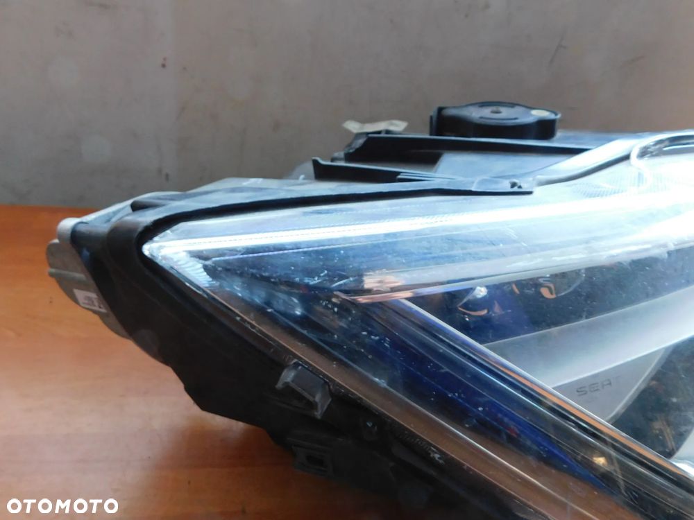 lampa prawa przód SEAT ATECA LED  EUROPA - 5