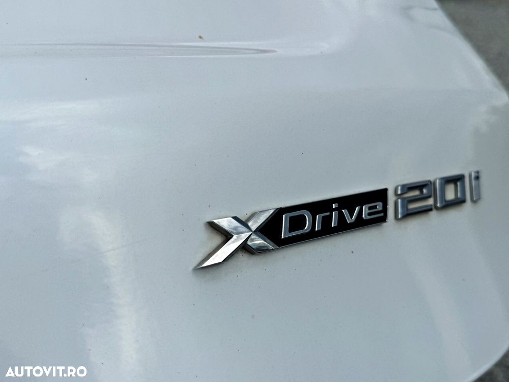 BMW X1 xDrive20i Aut. Advantage - 17