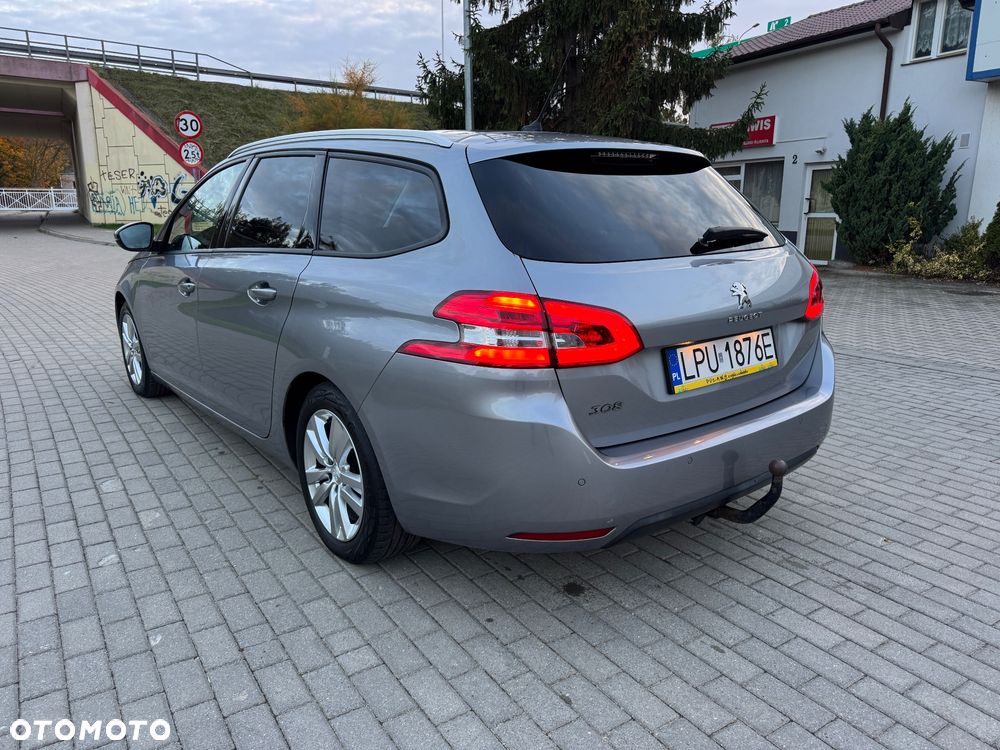 Peugeot 308 2018 photo 3