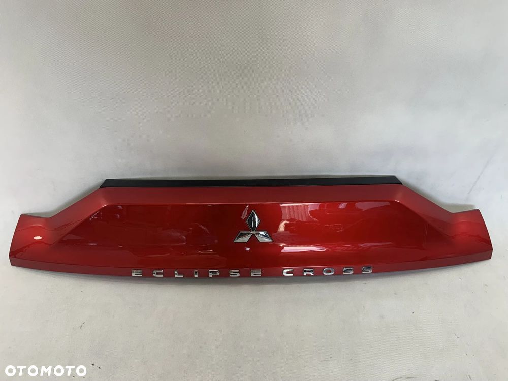 Mitsubishi Eclipse Cross 21r Nakladka blenda klapy tyl tylnej 2021 - 1