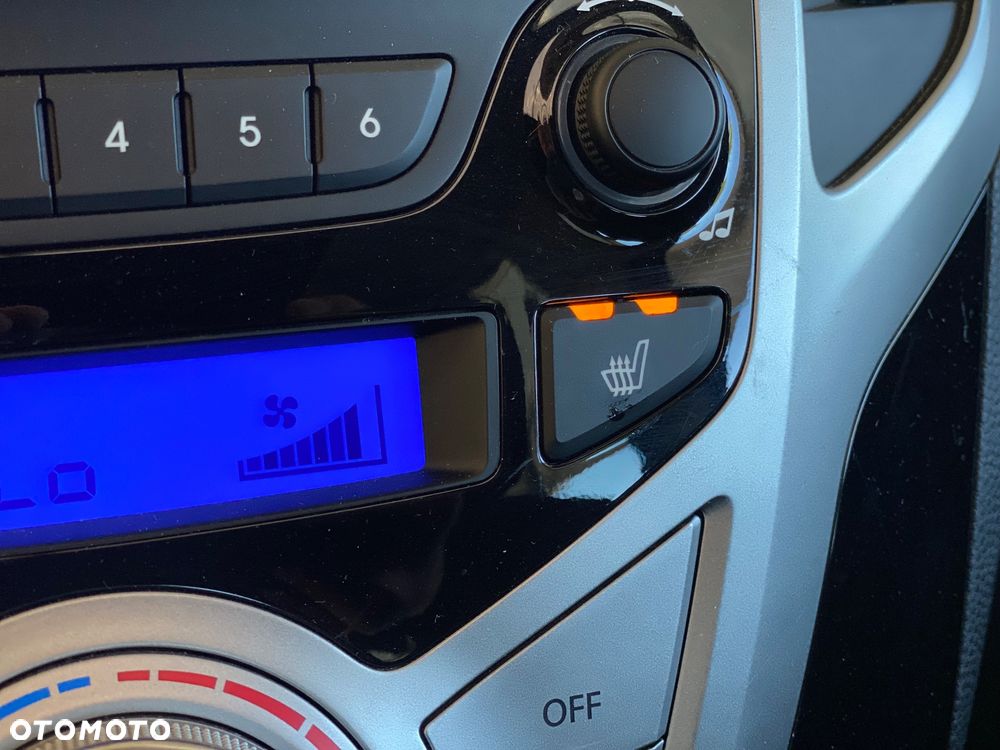 Hyundai ix20 1.6 blue YES Gold - 28