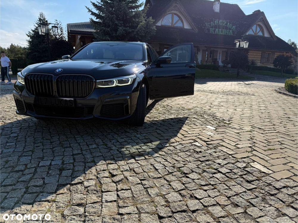 BMW Seria 7 750i xDrive sport - 13