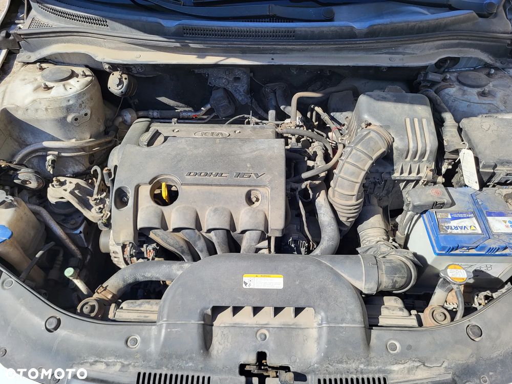 Kia Ceed 1.6 L - 10
