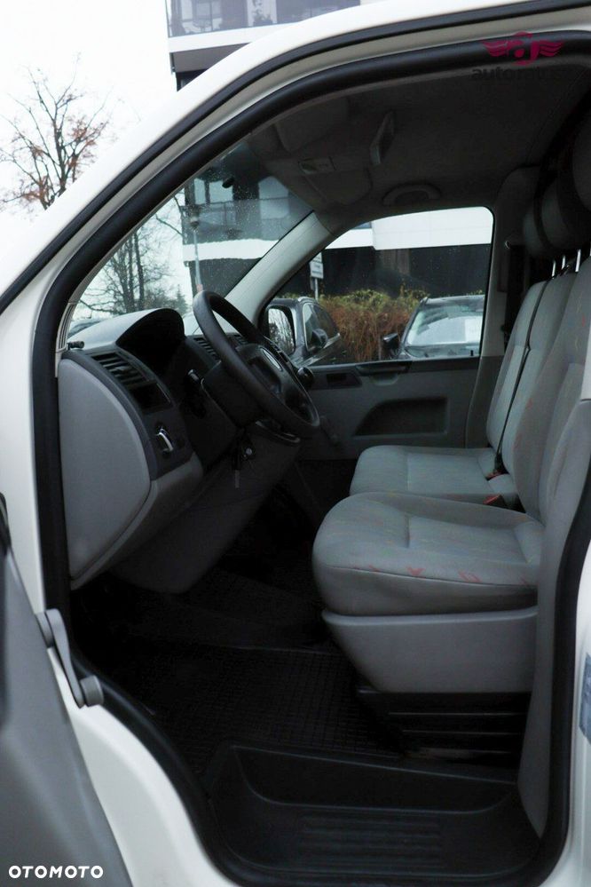 Volkswagen Transporter - 9