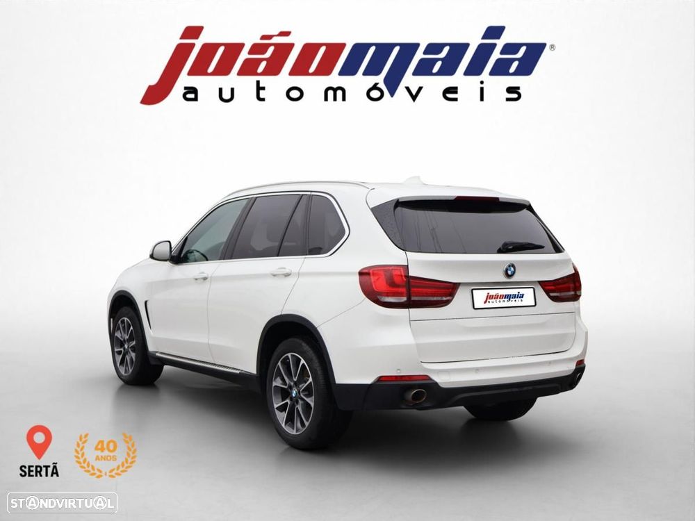 BMW X5 25 d sDrive Comfort 7L - 8