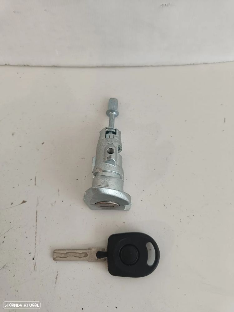 Canhão fechadura porta vw Passat B6 B7 (novo) - 4
