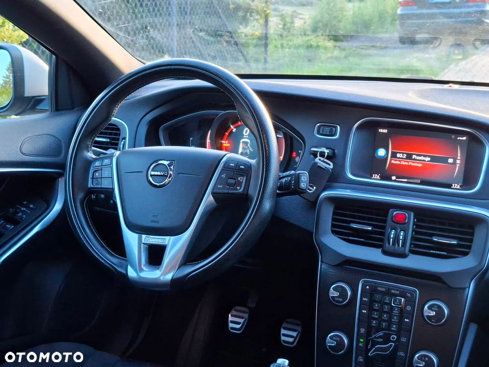 Volvo V40 D2 RDesign - 24