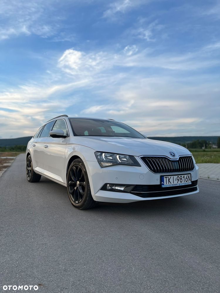 Skoda Superb 1.6 TDI DSG Active - 1