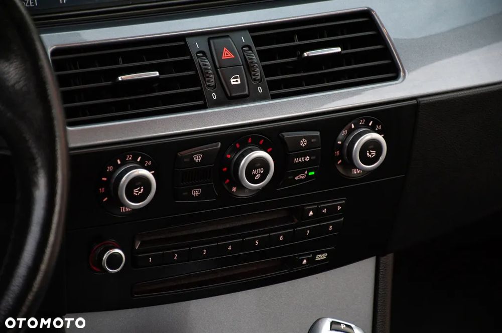 BMW Seria 5 530d Edition Sport - 30