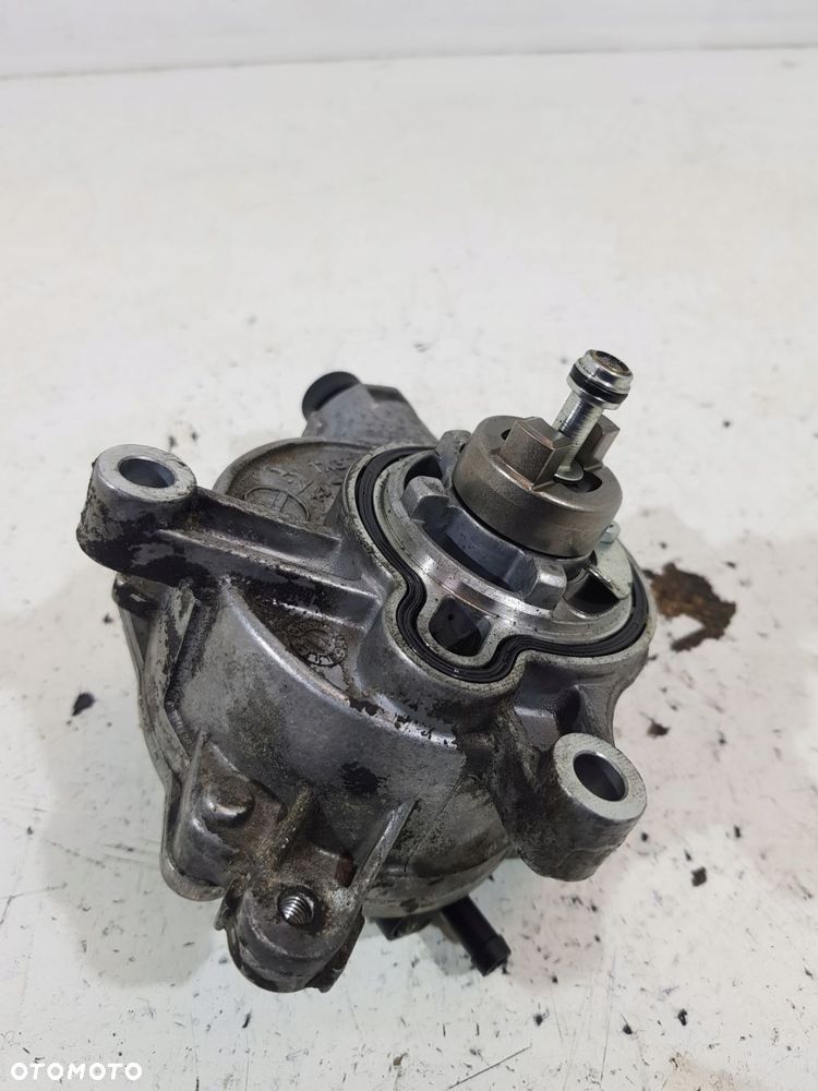 pompa vacum 31258031 volvo v60 v70 s60 2.0d - 3
