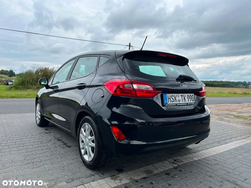 Ford Fiesta 1.5 TDCi ACTIVE - 2