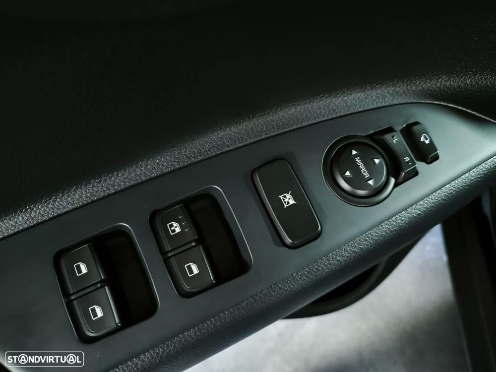 Kia Stonic 1.0 T-GDI Drive - 38