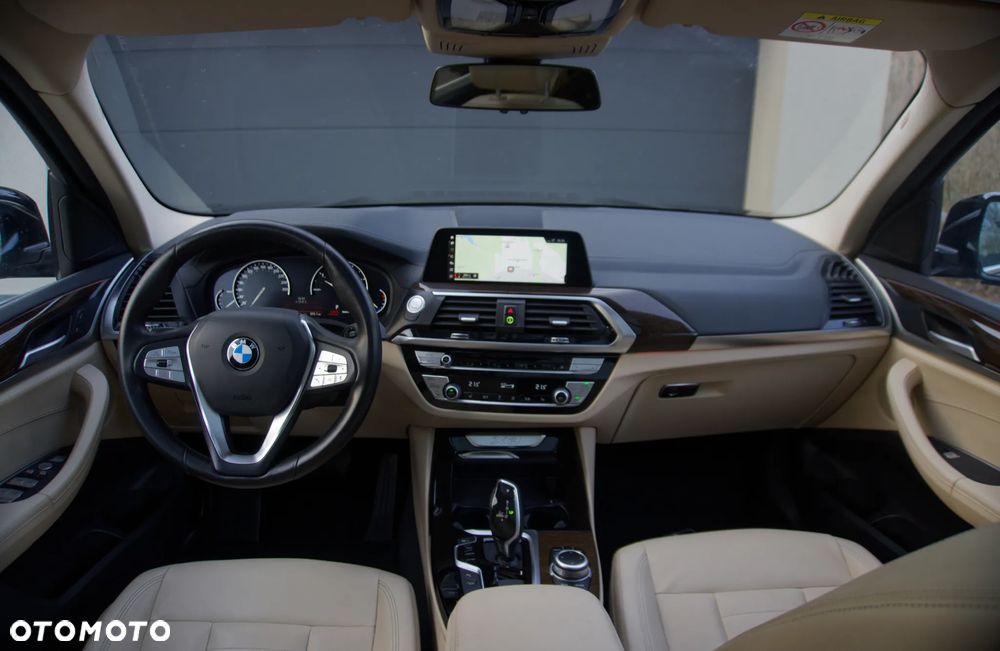 BMW X3 xDrive20d Luxury Line - 10