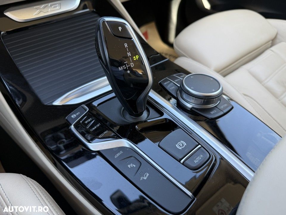 BMW X3 xDrive30e AT PHEV - 28
