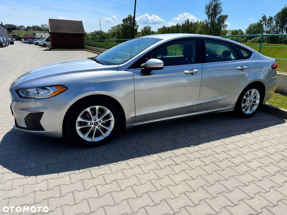 Ford Fusion - 1