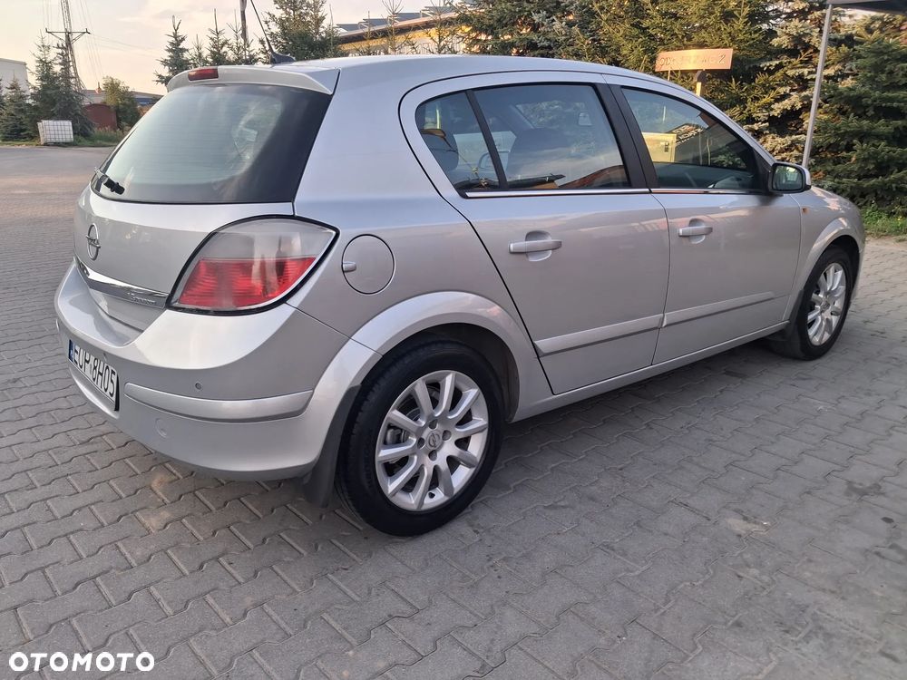 Opel Astra 1.6 Elegance - 27