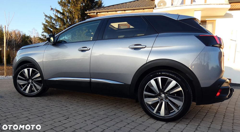 Peugeot 3008 1.5 BlueHDi Allure S&S - 21