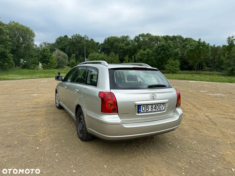 Toyota Avensis 1.8 VVT-i Luna - 6