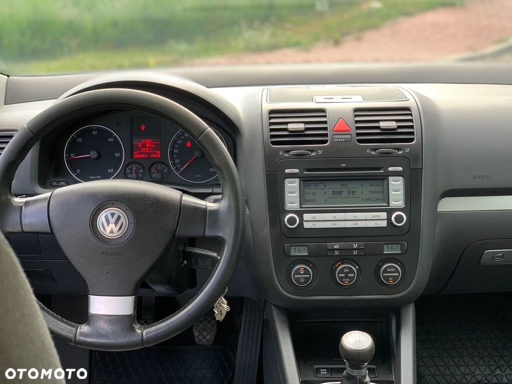 Volkswagen Golf 1.9 TDI Tour Edition - 18