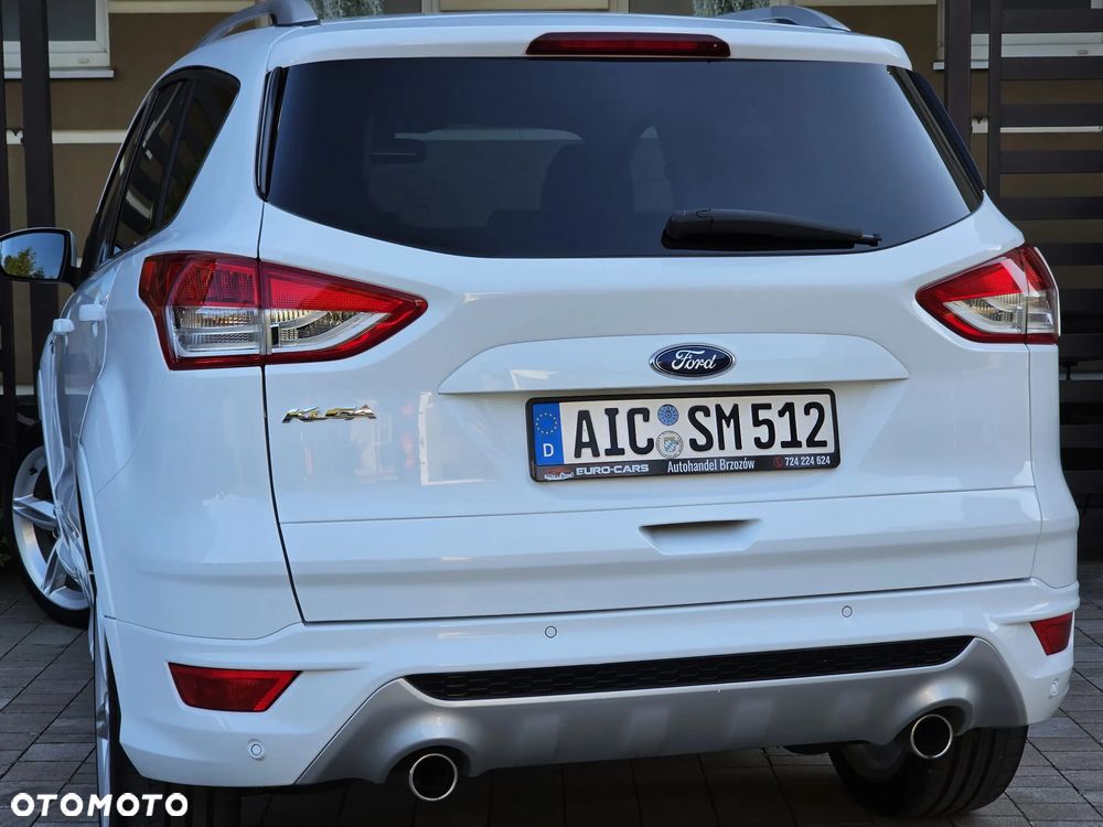 Ford Kuga 2.0 TDCi 2x4 ST-Line - 23