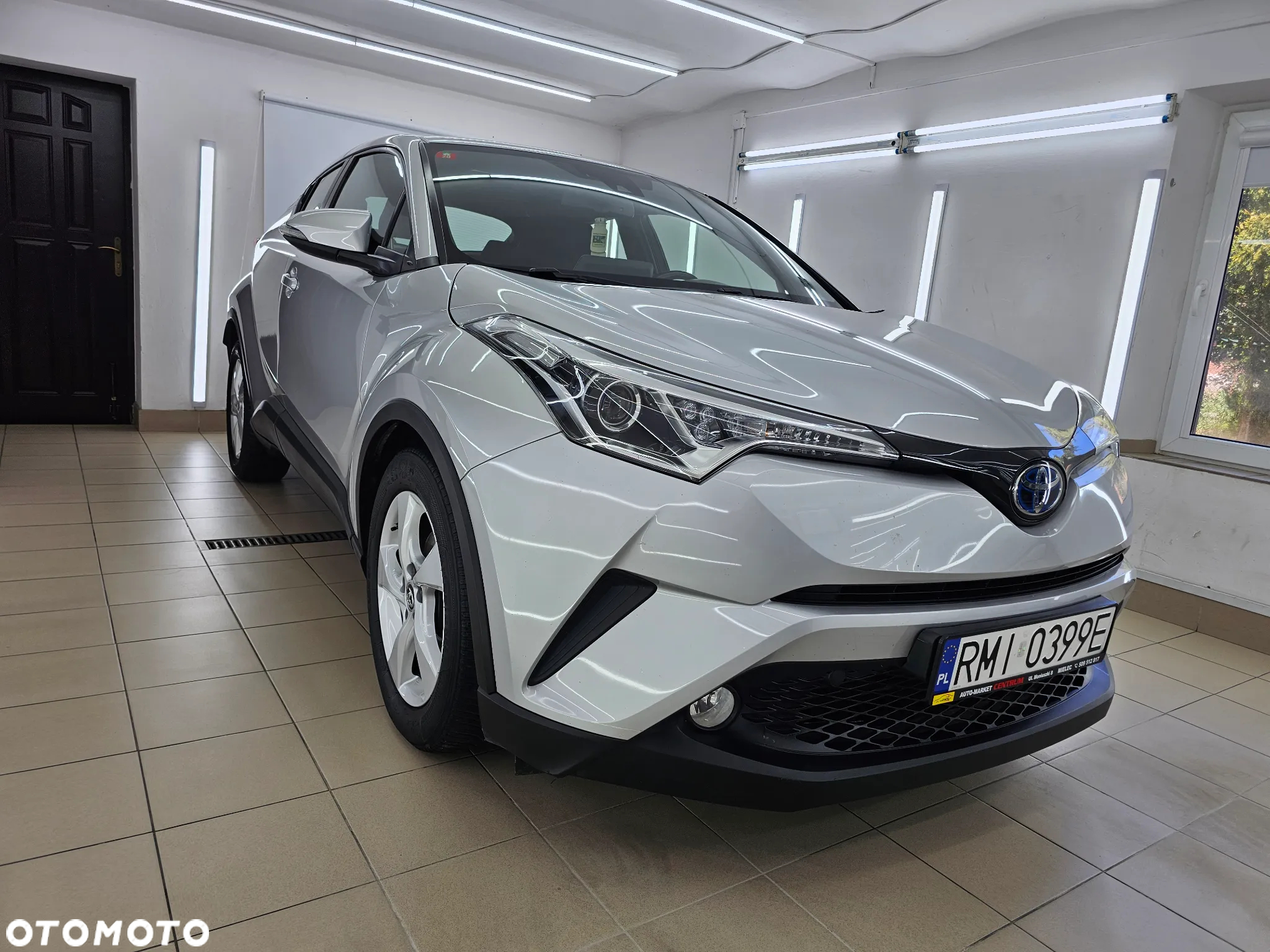 Toyota C-HR - 5