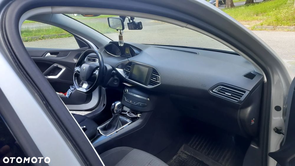 Peugeot 308 - 6