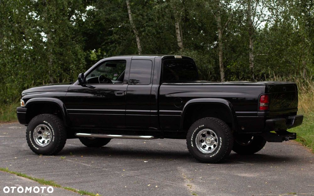 Dodge RAM - 2