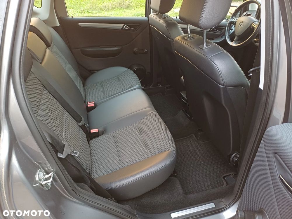 Mercedes-Benz Klasa A 180 BlueEFFICIENCY Avantgarde - 7