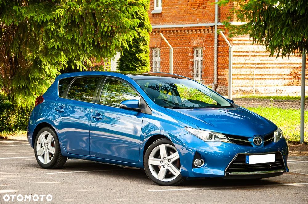Toyota Auris 2.0 D-4D Executive - 8