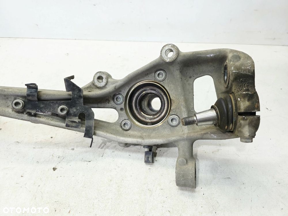 ZWROTNICA PIASTA PRAWY PRZÓD AUDI A6 C8 4K0407242D 4K0407560D - 6
