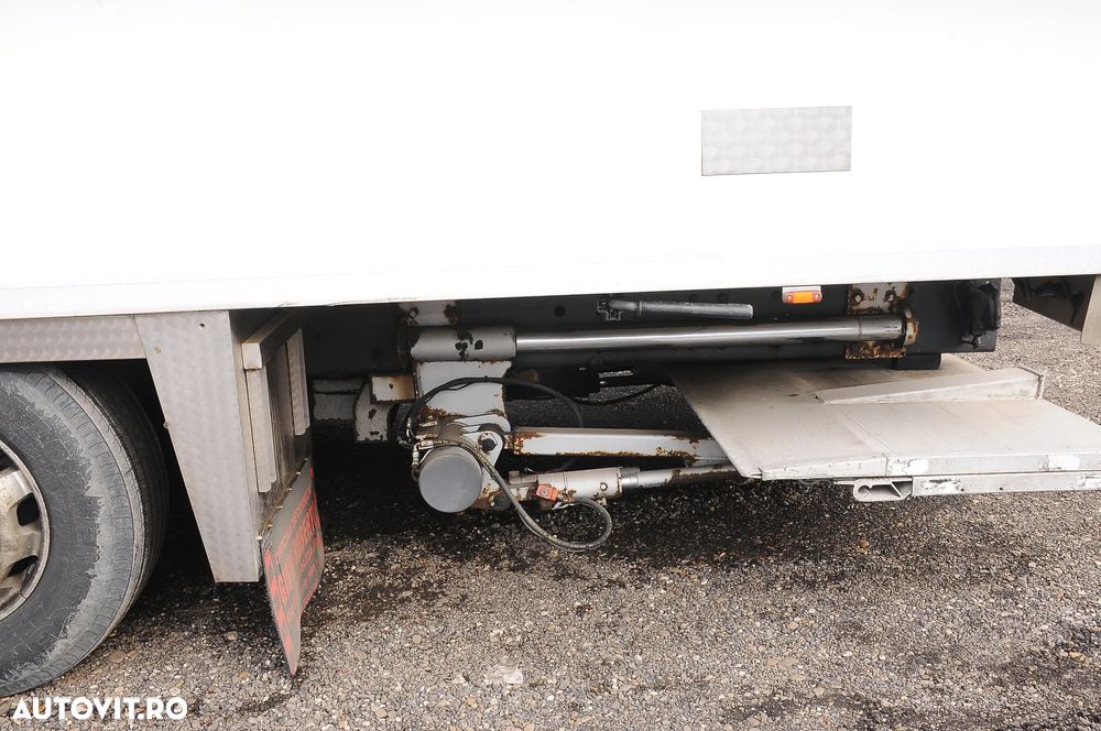 Scania Camion Scania 124L R420 - 6