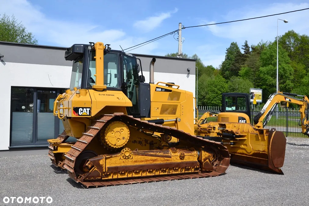 Caterpillar D6N LGP - 14