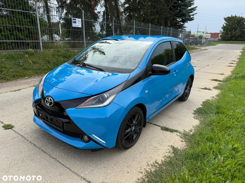 Toyota Aygo x-play - 19