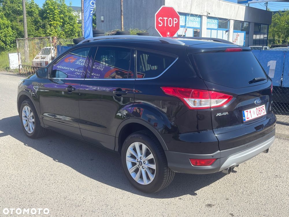 Ford Kuga 1.5 EcoBoost 2x4 Titanium - 16