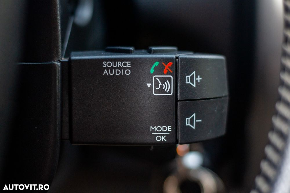 Dacia Duster dCi 110 FAP 4x4 Urban Explorer - 12