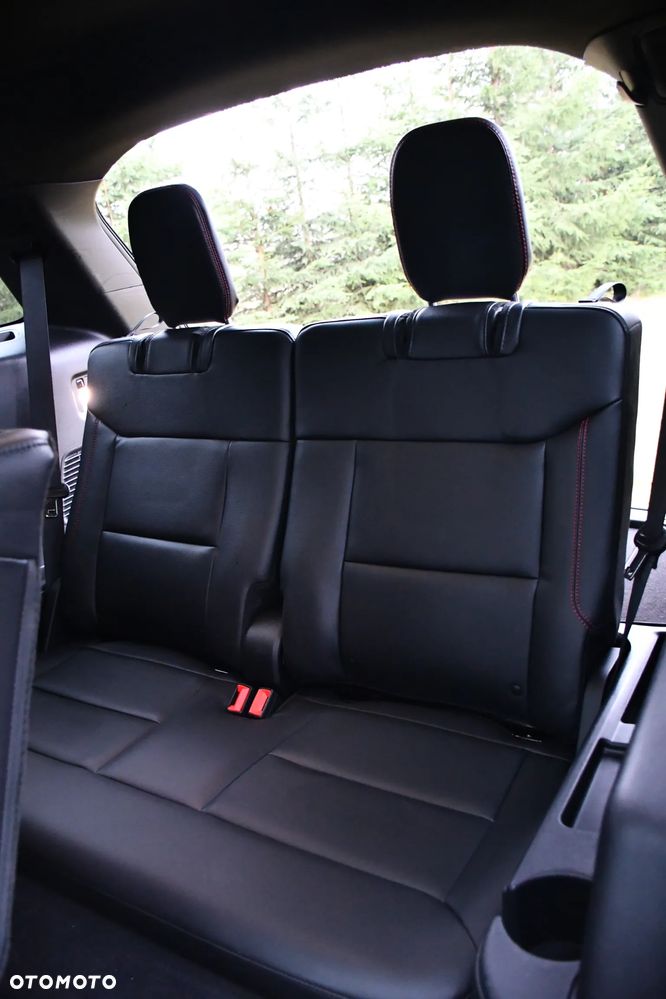 Ford Explorer - 22
