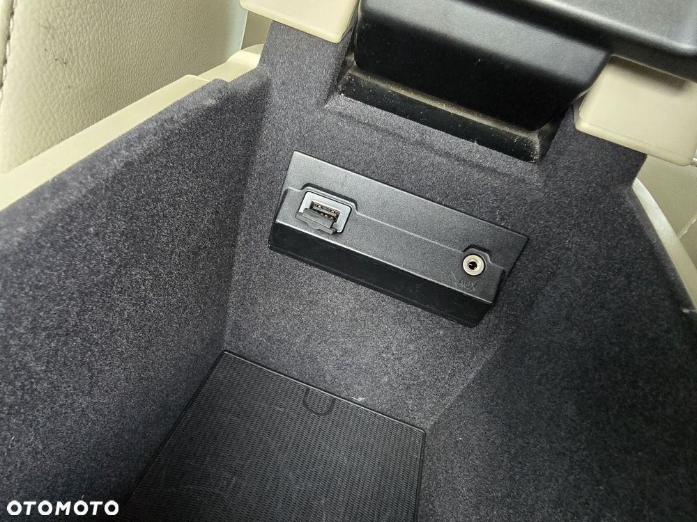 Volvo XC 70 - 27