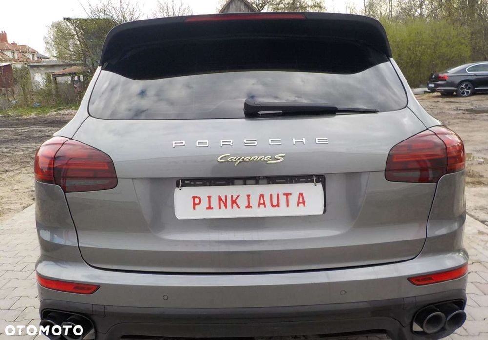 Porsche Cayenne - 15