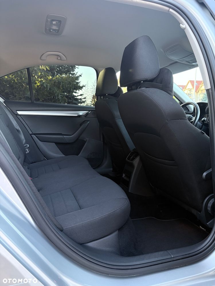 Skoda Octavia 2.0 TDI Ambition DSG - 10
