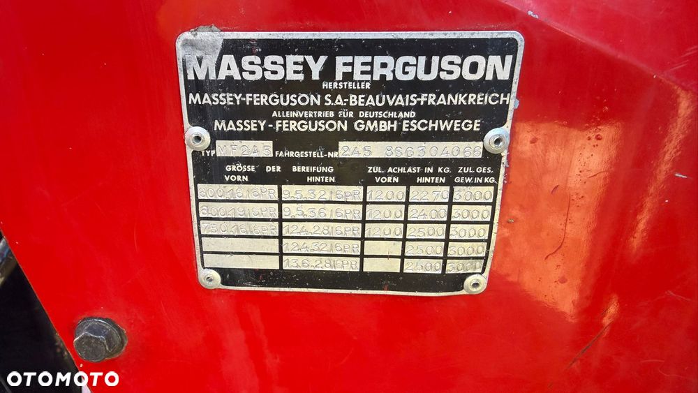 Massey Ferguson 245 - 15